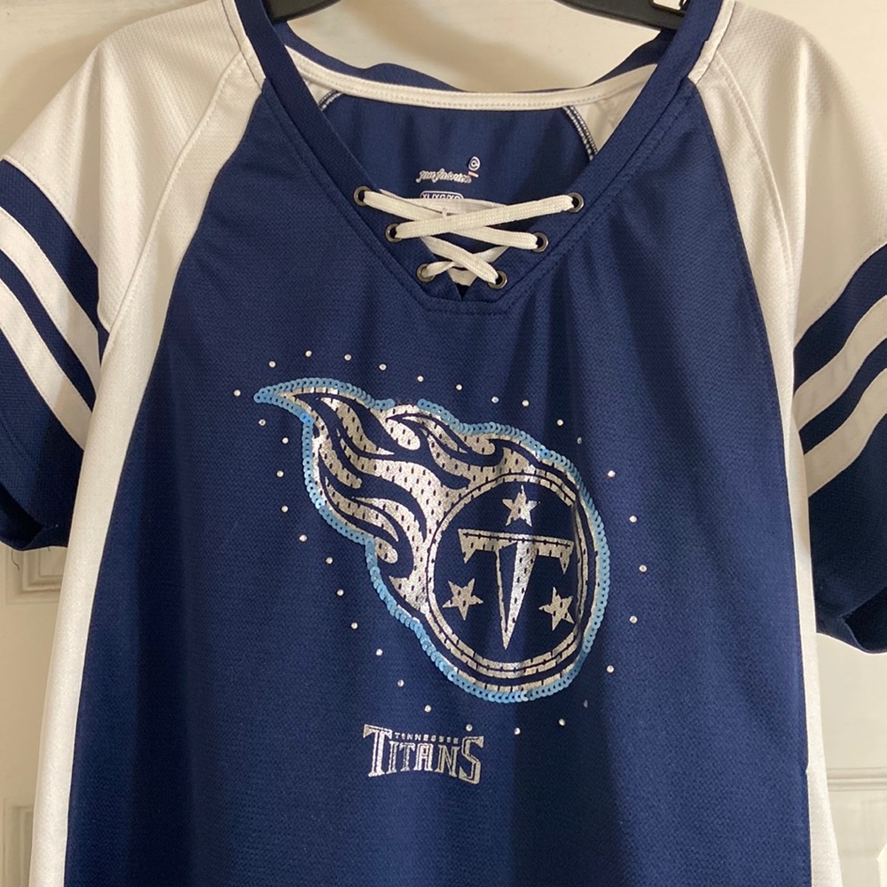 Titans shirt - Picture 2 of 5